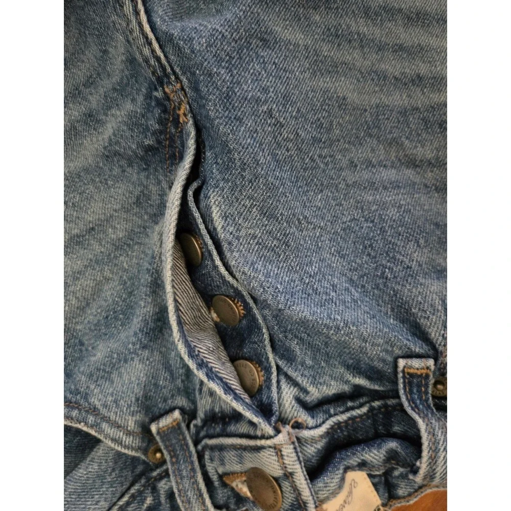 Universal Thread Mid-Rise 90s Baggy Denim Shorts Blue Cut‎ Off Size 2/26